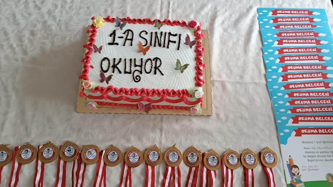 1-A SINIFI ÖĞRENCİLERİMİZİN OKUMA BAYRAMI